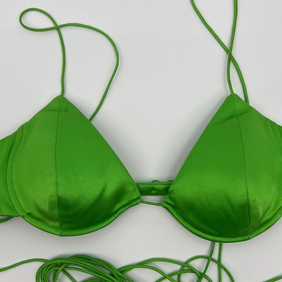 Alex Perry Comer Bralette in Apple - Picture 6 of 11